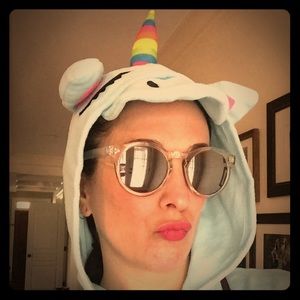 Meet your Posher, Ellen